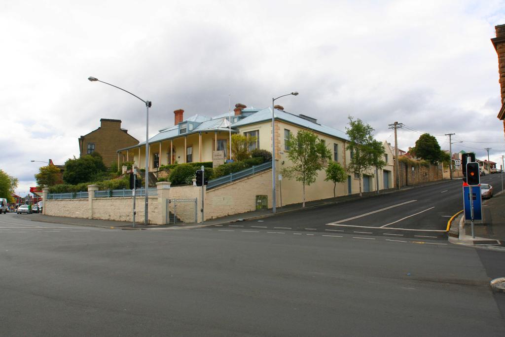 The Lodge On Elizabeth Boutique Hotel Hobart Exterior photo